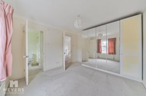 Photo 17- click for photo gallery